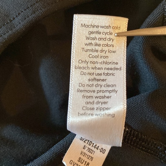 Athleta women’s leggings cropped black size small - Picture 7 of 11